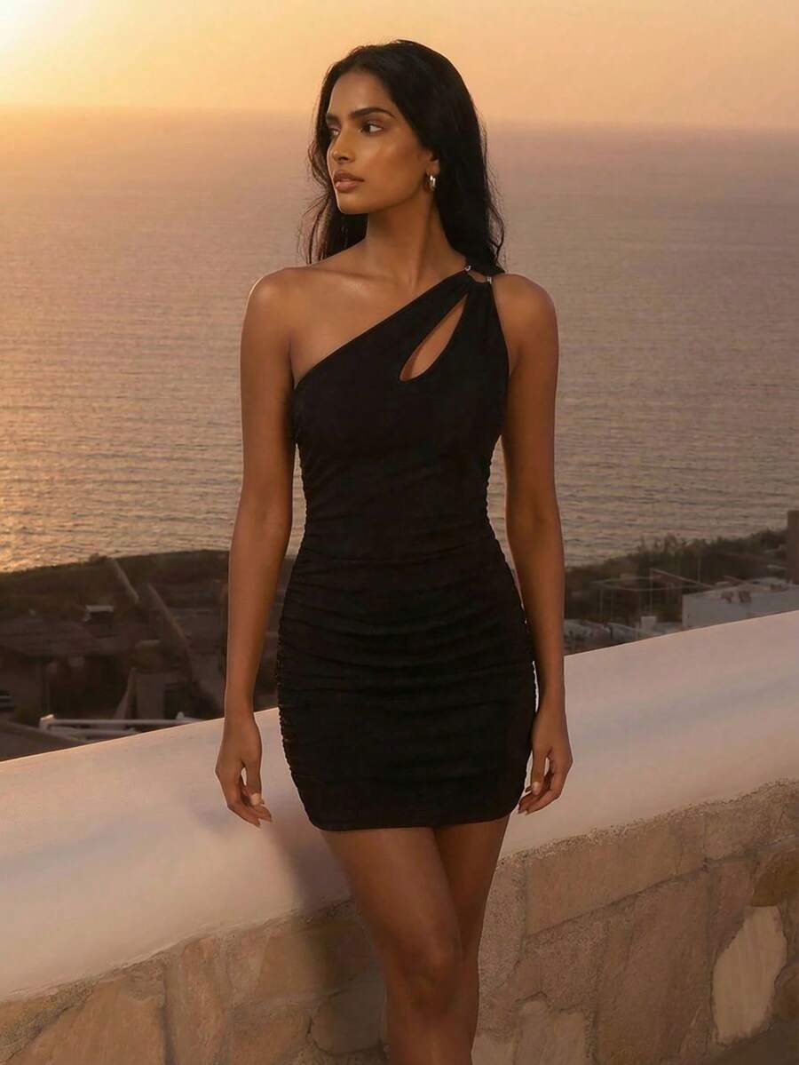 CAJUNI Women's Casual Sexy Vacation Black Asymmetric Hollow Out Off Shoulder Sleeveless Bodycon Mini Dress, Suitable For Dates, Parties, Nights Out, One Sleeve Dress, Black Vacation Dress, Black Sexy Dress Women, One Shoulder Dress - Black - View 1