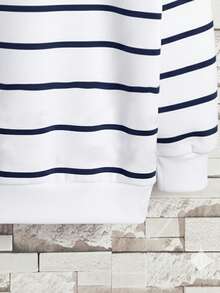 Manfinity Dauomo Men's Outdoor Pullover, Autumn/Winter Casual Sweatshirt, Mature Man's Charm, Striped & Printed Pattern Design, Must-Have, Eye-Catching, Men's Sweatshirt - Multicolor - View 4