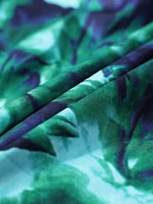 EMERY ROSE Plus Size Women Spring/Autumn Casual Vacation Style All-Over Print Flare Sleeve Loose Blouse Winter Outfit For Women Christmas Outfit For Women New Year Clothes  Elegant Party Blouse Tunic Tops For Women Blue Floral Top Tunics For Women Elegant Tops For Women Asymmetrical Top Plus Valentine's Day, Mother Clothing, Comfortable And Casual Beach Outfit  Green Top Tunic Blouse Spring Break Outfits  Holiday Outfits For Women