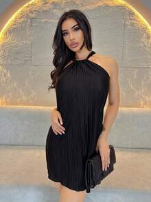Shopreo Vestido mini plisado de unicolor con corbata ajustada al cuello - Negro - Ver 4