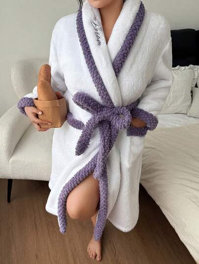 SHEIN Plus Size Soft & Comfortable Contrast Trim Plush Bathrobe