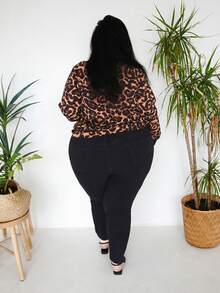 Truni Blusa elegante de manga larga con cuello en V y estampado de leopardo para mujer de talla grande - Multicolor - Ver 2