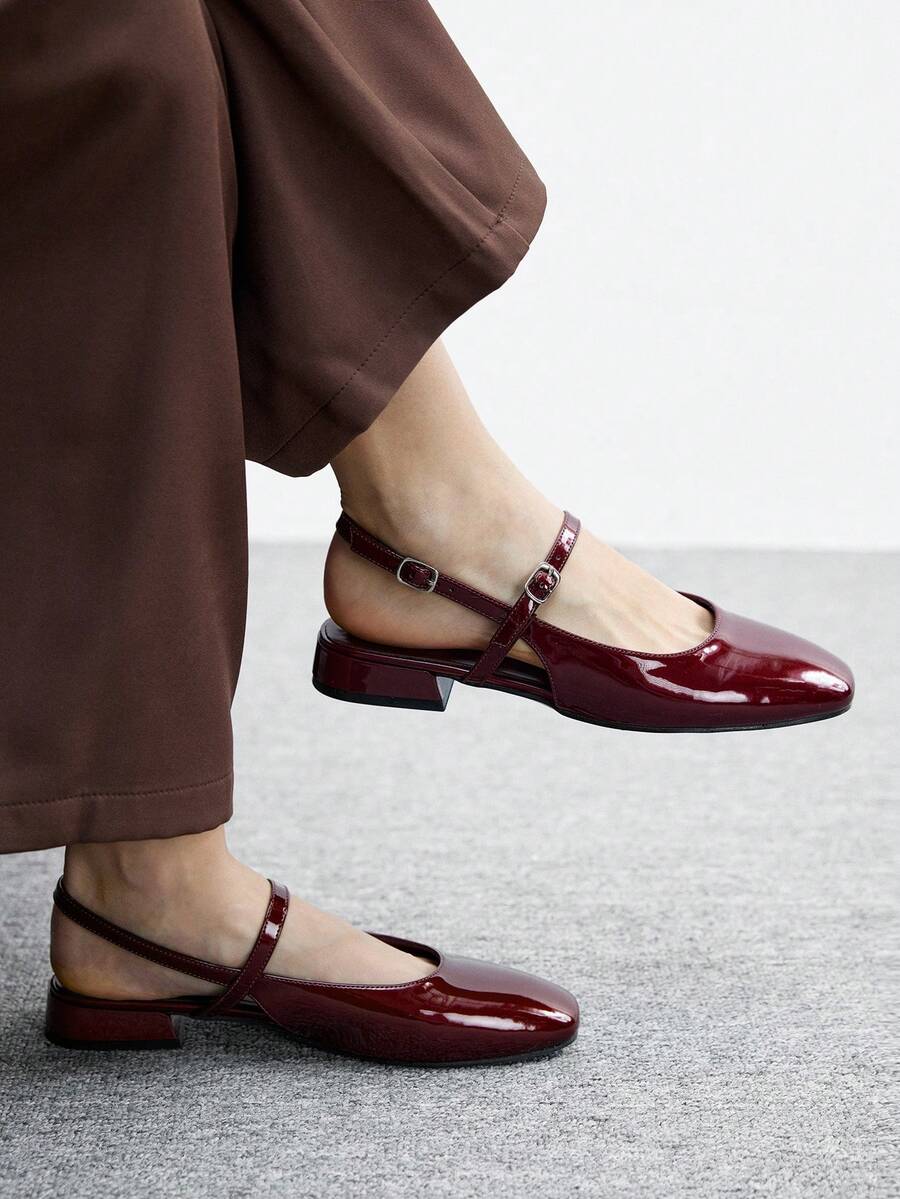CUCCOO BIZCHIC 女士方头粗跟酒红色绑带舒适简约通勤平底玛丽珍无后跟套脚鞋，适合日常穿着和工作场合。 - 酒紅色 - 查看 1