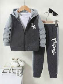 SHEIN 2 件套儿童男童休闲日常舒适字母印花拼接撞色连帽宽松长袖开衫和宽松纯色慢跑裤针织套装，适合学校、花园、海滩、生日、春季、夏季、秋季、冬季 - 彩色 - 查看 8