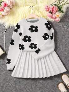 SHEIN Vintaside Kids 少女甜美百搭圆领蓝色毛衣搭配碎花百褶裙，适合居家、外出、派对、返校等场合。 - 黑與白 - 查看 4