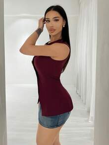 Shopreo 秋冬无袖简约通勤/办公室金属装饰女士西装外套 - 酒紅色 - 查看 5