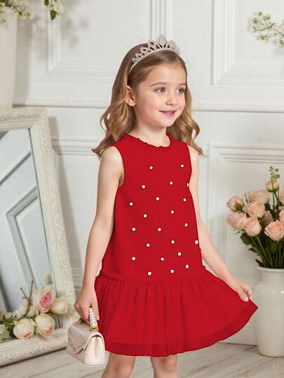 SHEIN Playful Pals Newly Launched! Young Girl Sleeveless Dress In A Stylish And Elegant Debutante Style. Features A Round Neck With Delicate Tulle Splicing, Hand - Sewn Beads, And A Tulle - Trimmed Hem. It Combines Comfort, Fashion, Exuding A Sweet And Cute Charm.