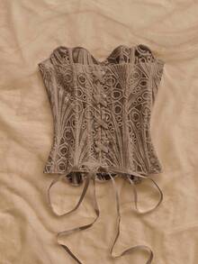 Soleia 欧美年轻女孩度假性感前卫蕾丝双层修身束身胸衣上衣，镂空刺绣，适合夜间外出、婚礼宾客、秋季、狂欢节、夏季、度假、海滩等场合。 - 棕色 - 查看 2