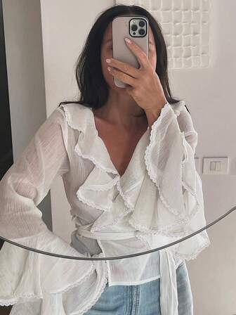 Cévolie 女士优雅纯色交叉领荷叶边喇叭袖系带衬衫，春夏秋季