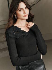 Anewsta 优雅黑色长袖T恤，领口和袖口饰有3D立体花卉图案，百搭显瘦，适合秋冬季穿着。 - 黑色 - 查看 3
