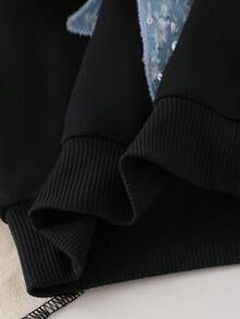 SHEIN 2件組女嬰淺藍色秋季可愛派對套裝，蝴蝶亮片落肩衛衣與蝴蝶結裝飾長褲套裝，針織圓領運動休閒服 - 黑色 - 查看 4