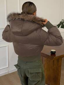 DAZY 女士带帽羽绒服，羽毛拼接饰边，修身欧式款式，黑色短款毛领羽绒服和宽松羽绒服 - 棕色 - 查看 5