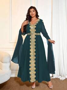 Cravure رداء نسائي بتصميم رقعي مع أكمام طويلة إضافية، رداء نسائي بلون واحد مزين بتطريز الدانتيل - أخضر داكن - مشاهدة 3