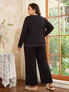 Côtesoire 大码女式黑色不规则蕾丝V领粉色蝴蝶结花卉印花柔软牛奶丝长袖上衣和裤子两件套休闲家居服套装 - 粉色 - 查看 2