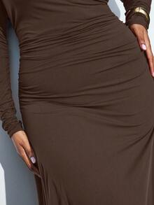 Maija Figurbetontes elegantes Kleid mit Raffungen und Langarm für Damen in Große Größen, geeignet für den urbanen Arbeitsweg, Business-Lässig, Weihnachten, Silvester-Party & Zusammenkünfte - Braun - Übersicht 6