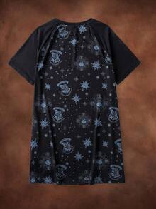 HARRY POTTER X SHEIN Vestido de dormir feminino casual com estampa total, gola redonda e mangas curtas, ideal para o verão, modelo Moo Moo Night Dress. - Azul marinho - Ver 2