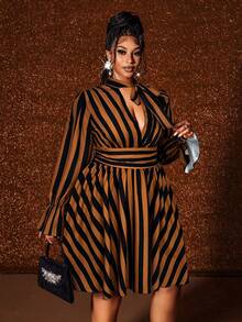 Maweii 复古美式条纹印花收腰V领长袖加大码连衣裙 - 棕色 - 查看 1