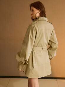 MOTF PREMIUM 女士超大口袋设计宽松纯棉腰带风衣 - 卡其色 - 查看 4