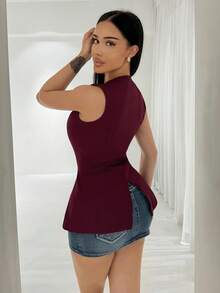 Shopreo 秋冬无袖简约通勤/办公室金属装饰女士西装外套 - 酒紅色 - 查看 2
