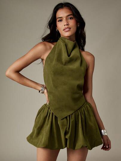 MISSGUIDED Conjunto coordinado de dos piezas con cuello halter y espalda descubierta, con parte superior asimétrica y falda fruncida