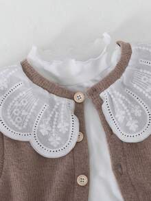 Sweetra 3 pièces Ensemble Fille Genkimix avec Top à Col Volant unicolore + Gilet Décontracté à Boutons avec Décor Col Floral + Pantalon Droit unicolore - Gris - Voir 6