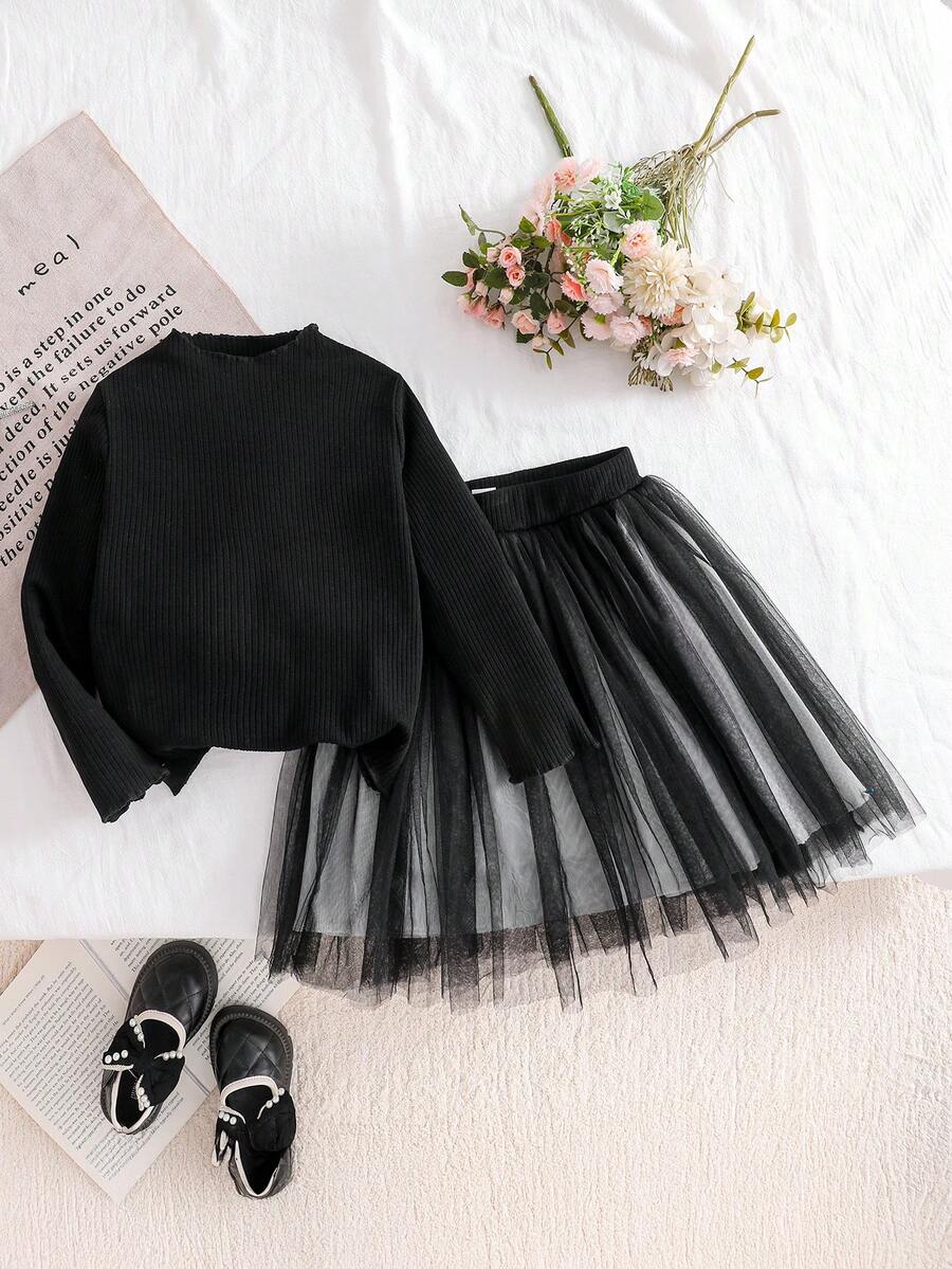 Genkimix Kids Set de 2 piezas con camiseta acanalada y falda midi de malla para niña joven - Negro - Ver 1
