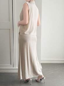 DAZY Women's Summer Deep V-Neck Sleeveless Vest And Straight Long Skirt Casual 2 Pieces Set - Apricot - View 3