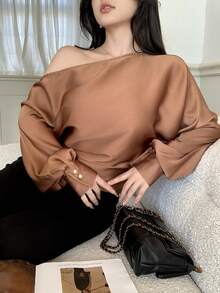 Feyla Blusa holgada de manga farol con cuello asimétrico de unicolor minimalista para vacaciones, para mujer, primavera/otoño - Marrón - Ver 5