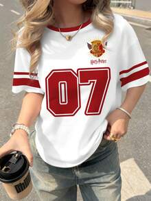 HARRY POTTER X SHEIN 女式休闲宽松落肩T恤，徽章和数字印花，夏季 - 白色 - 查看 8