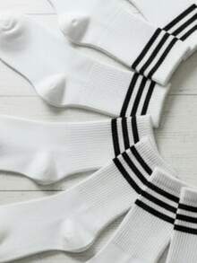 Calcetines de caña media estilo deportivo, diseño con rayas, elásticos, transpirables y cómodos, para primavera y otoño, uso diario y deportivo - Blanco y Negro - Ver 3