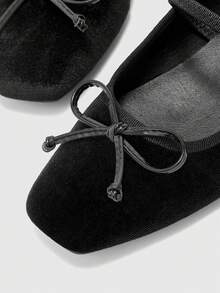 CUCCOO BIZCHIC Women's Casual Solid Color Bow Decor Versatile Flat Loafers For Christmas - Black - View 7