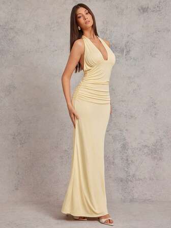 L'Amorae 优雅低领挂脖系带褶饰腰部奶油黄色长裙