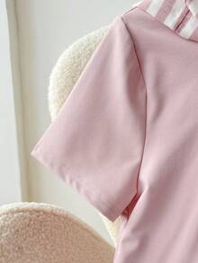 SHEIN Teen GirlPink Fitted Short Sleeve Top, Pink Striped Shawl Collar, Suitable For Outings, Commuting, Casual & Fashionable