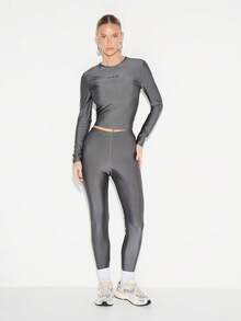 KIZN 女士高光泽金属灰修身全长打底裤，弹性腰带，适合日常休闲穿着和叠穿 - 灰色 - 查看 5