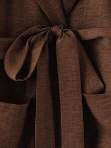 GlowEve 女士优雅教师休闲度假风纯色翻领荷叶边袖口系带外套和阔腿裤套装 - 鏽棕色 - 查看 5