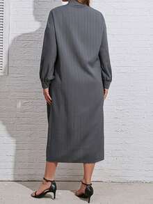 SHEIN LUNE Vestido elegante de manga larga con botones y fruncido en la parte delantera, de unicolor, talla grande - Gris - Ver 2