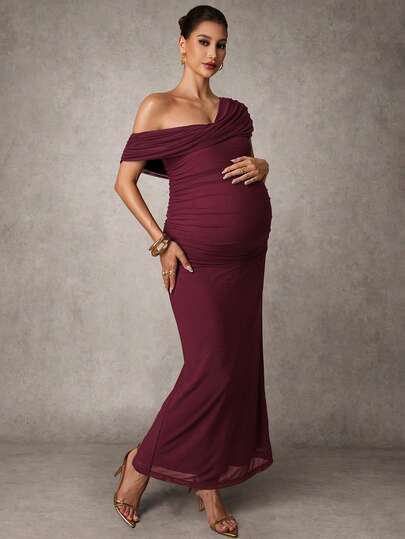 MaterniChic Gravidklänning med enfärgad asymmetrisk halsringning och rynkad, elegant och åtsittande passform