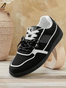 Solezae #UrbanMuse 女士低帮系带绒面革拼接黑色运动鞋 – 简约、轻便、百搭，日常穿着舒适。 - 黑色 - 查看 3