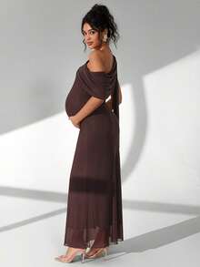 Cheriluna Maternity 优雅纯色不对称肩部孕妇摄影连衣裙 - 棕色 - 查看 4