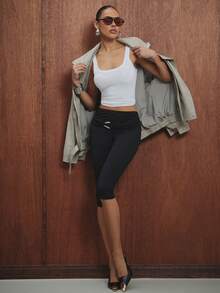 Hauture Women's Metal Linked Decor Casual Shorts - Black - View 6