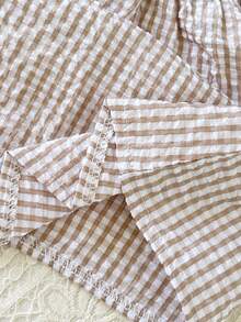 SHEIN 2pcs Baby Girls Casual Cute Plaid Ruffle Hem Long Sleeve Top And Shorts Set, Suitable For Spring, Autumn, Winter Outings, Parties, Gatherings, Daily Wear - Khaki - View 6