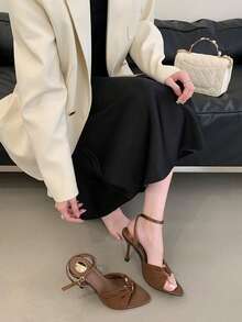 Nuevos zuecos de tacón alto de punta afilada para el verano 2025, con diseño de hebilla metálica plisada, zapatos de mujer con tacón y sexy, Sandalias de tacón para mujer - Marrón - Ver 2