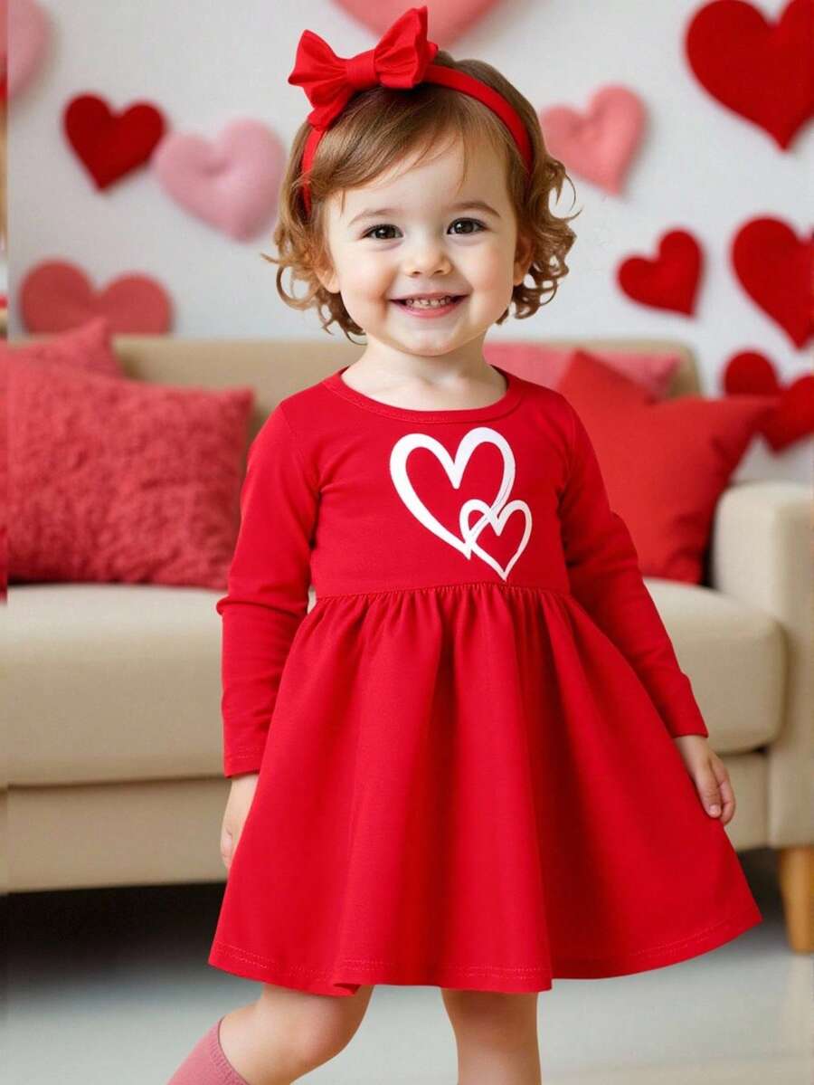 SHEIN Playful Pals 女婴可爱爱心印花图案休闲舒适长袖假日风 - 紅色 - 查看 1