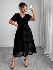 SHEIN Clasi 大码女士优雅提花V领收腰度假连衣裙，夏季 - 黑色 - 查看 3