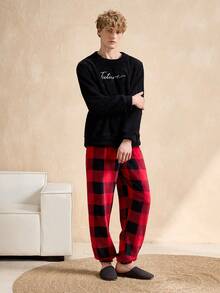 Manfinity Underwear&Sleepwear Basics 男士毛绒刺绣格子睡衣套装，秋冬款 - 彩色 - 查看 4
