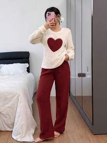 Dream Adore 女士简约红色爱心刺绣舒适加厚抓绒圆领长袖上衣和裤子，可爱甜美休闲家居服套装，适合日常穿着 - 紅色 - 查看 2