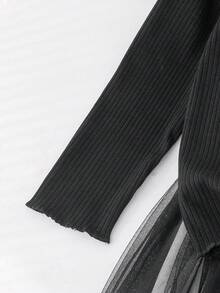 Genkimix Kids Set de 2 piezas con camiseta acanalada y falda midi de malla para niña joven - Negro - Ver 4