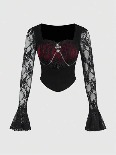 Goth Top da donna con colletto quadrato in pizzo a contrasto, pendente a croce e spacco alto, in stile gotico e regale
