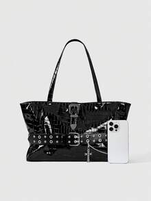 ROMWE Goth Cinturón de cuero con estrella calada, bolso de mensajero de cuero brillante con cadena cruzada