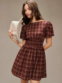 WESTFADE 船领短泡泡袖褶皱腰部荷叶边层叠格子迷你连衣裙，适合冬季、波西米亚风、西部风、假日、圣诞节、新年、纳什维尔牛仔风、休闲、可爱风格。 - 酒紅色 - 查看 1